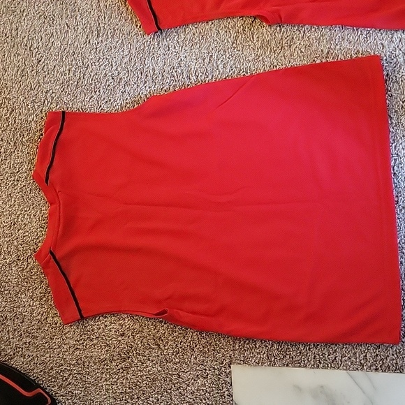 UGA Red sleeveless shirt, Pro Edge, Large and XXL available - Picture 3 of 5